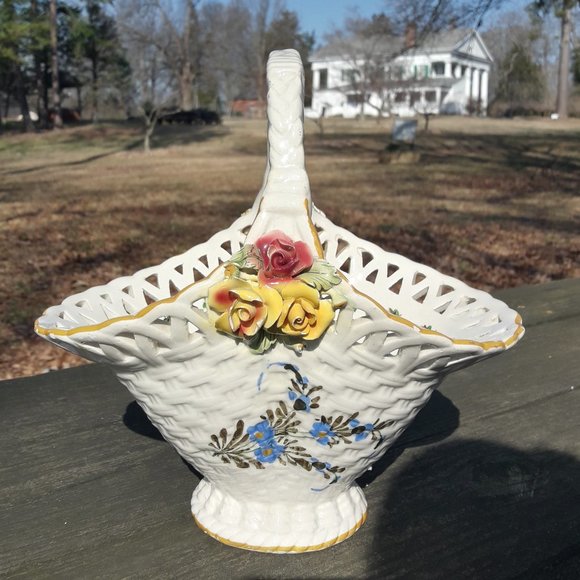 Vintage Capodimonte Basket Ceramic Decor Italian - Picture 4 of 14